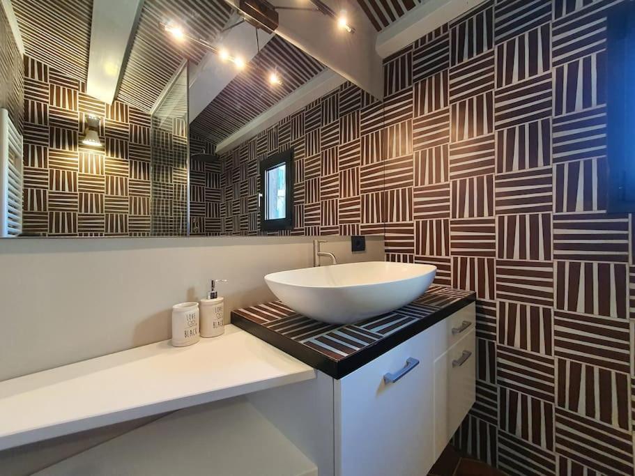 Boutique Penthouse With Terrace, Spanish Steps Рим Экстерьер фото