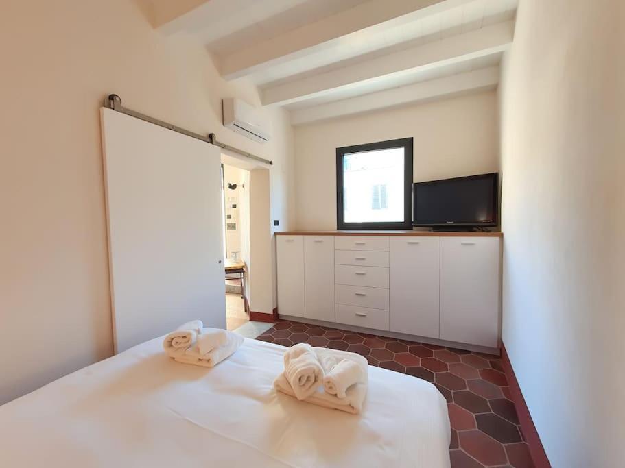 Boutique Penthouse With Terrace, Spanish Steps Рим Экстерьер фото