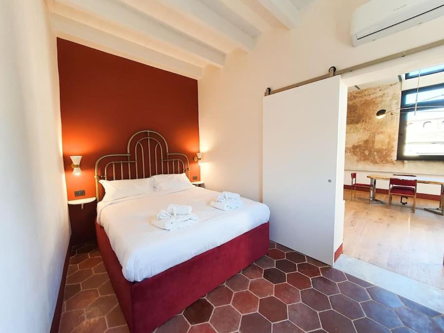 Boutique Penthouse With Terrace, Spanish Steps Рим Экстерьер фото