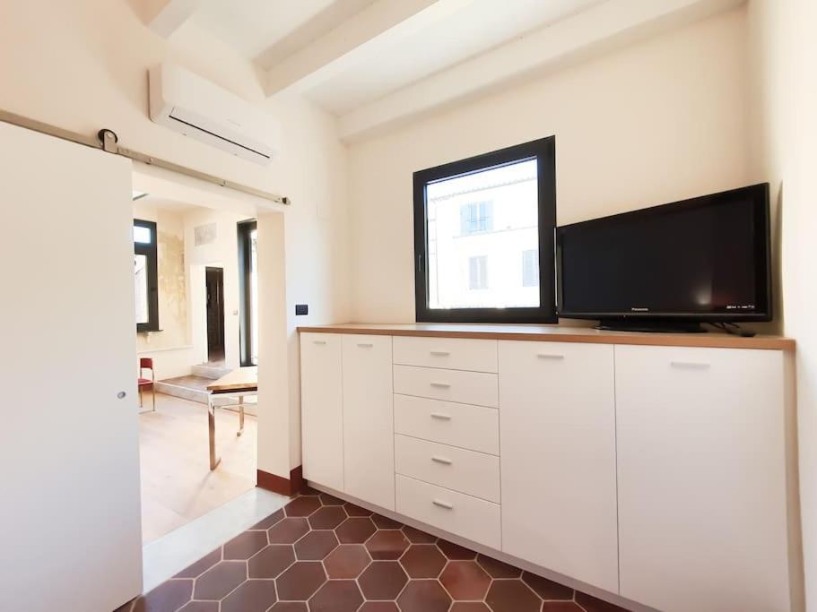 Boutique Penthouse With Terrace, Spanish Steps Рим Экстерьер фото